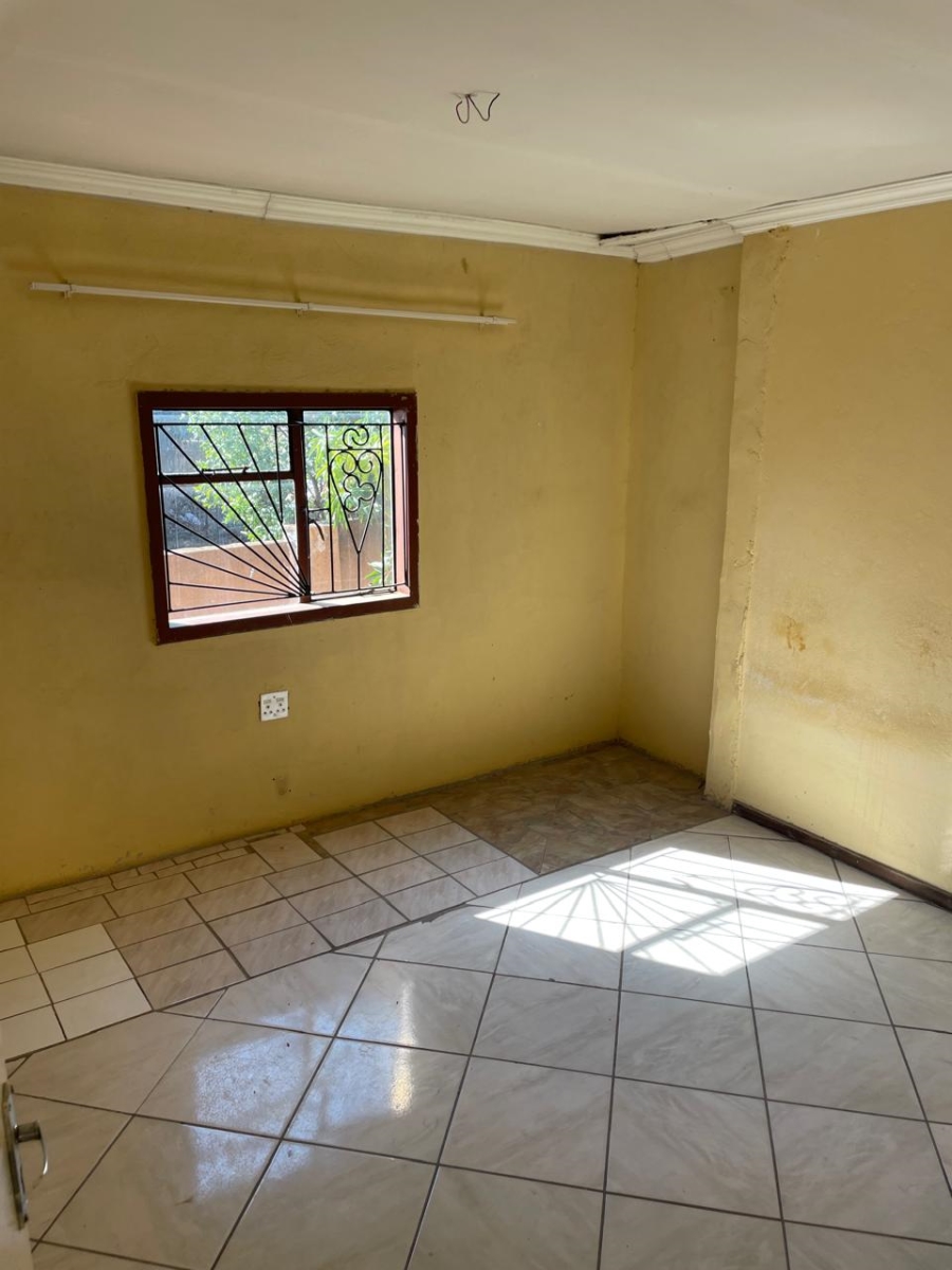 3 Bedroom Property for Sale in Mabopane Unit X North West